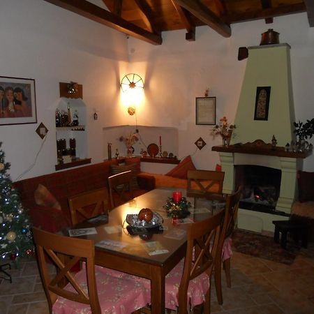 Agios Lavrentios Sarafis Guesthouse מראה חיצוני תמונה