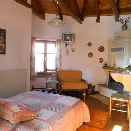 Agios Lavrentios Sarafis Guesthouse מראה חיצוני תמונה
