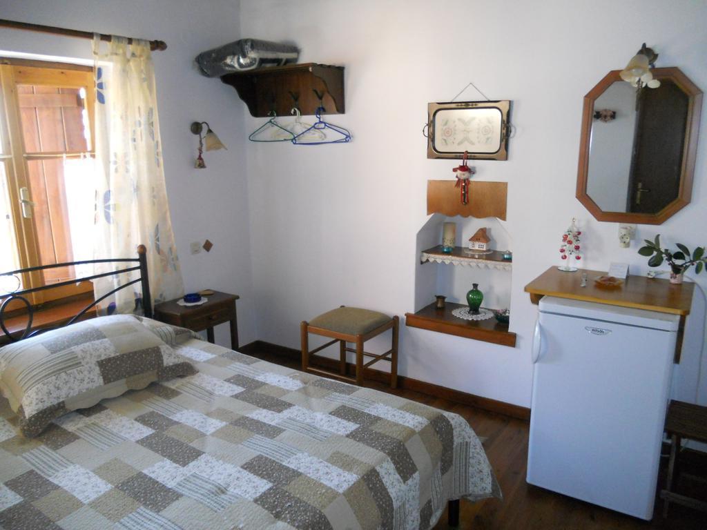 Agios Lavrentios Sarafis Guesthouse מראה חיצוני תמונה